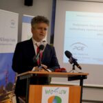 26.11.2019. Kielce. Podpisanie listu intencyjnego o współpracy dotyczącej rozbudowy systemu centralnej ciepłej wody oraz likwidacji piecyków gazowych. Na zdjęciu: Krzysztof Słoń - senator PiS / Piotr Kwaśniewski / Radio Kielce