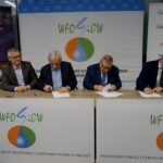 26.11.2019. Kielce. Podpisanie listu intencyjnego o współpracy dotyczącej rozbudowy systemu centralnej ciepłej wody oraz likwidacji piecyków gazowych. Na zdjęciu (od lewej): Grzegorz Popa - dyrektor MPEC w Kielcach, Jan Karwasiński - prezes MPEC w Kielcach, Jerzy Moćko - prezes Świętokrzyskiej Spółdzielni Mieszkaniowej i Dariusz Kozak - dyrektor oddziału PGE Energia Ciepła S.A. Elektrociepłowni w Kielcach / Piotr Kwaśniewski / Radio Kielce