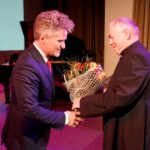 28.11.2019. Kielce. Obchody 30-lecia kieleckiej Caritas. Gala jubileuszowa. Na zdjęciu (od lewej): Krzysztof Słoń - senator PiS i ks. Stanisław Słowik - dyrektor Caritas diecezji kieleckiej / Piotr Kwaśniewski / Radio Kielce