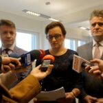 08.11.2019. Kielce. Kolejny nabór wniosków na Fundusz Rozwoju Przewozów Autobusowych. Na zdjęciu (od lewej): Bartłomiej Dorywalski - wicewojewoda świętokrzyski, Agata Wojtyszek - wojewoda świętokrzyski i Krzysztof Słoń - senator PiS / Piotr Kwaśniewski / Radio Kielce