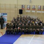 08.11.2019 Kielce. Narodowe śpiewanie hymnu w III LO im. C.K. Norwida w Kielcach / Piotr Kwaśniewski / Radio Kielce