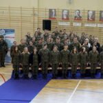 08.11.2019 Kielce. Narodowe śpiewanie hymnu w III LO im. C.K. Norwida w Kielcach / Piotr Kwaśniewski / Radio Kielce