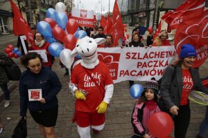 16.11.2019 Kielce. Marsz Szlachetnej Paczki / Jarosław Kubalski / Radio Kielce