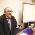 20.11.2019 Kielce. Literackie Zaduszki zorganizowane przez Związek Literatów Polskich. Na zdjęciu Stanisław Nyczaj - prezes Związku Literatów Polskich / Jarosław Kubalski / Radio Kielce