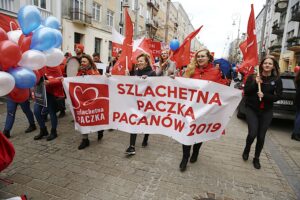 16.11.2019 Kielce. Marsz Szlachetnej Paczki / Jarosław Kubalski / Radio Kielce