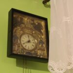 02.11.2019 Skalbmierz. Kolekcja zegarów Zenona Skrobacza / Marta Gajda / Radio Kielce