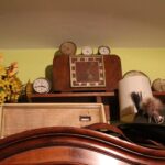 02.11.2019 Skalbmierz. Kolekcja zegarów Zenona Skrobacza / Marta Gajda / Radio Kielce