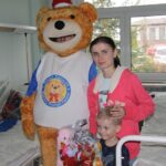 27.11.2019. Kielce. Dzieci z oddziału onkohematologicznego otrzymały pluszowe maskotki / Krzysztof Bujnowicz / Radio Kielce