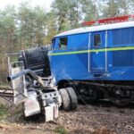 05.11.2019. Włoszczowice. Zderzenie samochodu ciężarowego z pociągiem towarowym / Marta Gajda / Radio Kielce