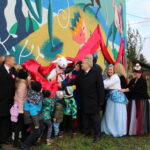 11.11.2019 Pacanów. Odsłonięcie pierwszego bajkowo-patriotycznego muralu / Marta Gajda / Radio Kielce