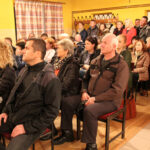 Owczary, gm. Busko-Zdrój. Mieszkańcy sprzeciwiają się planom budowy 60-metrowego masztu telefonii komórkowej, który ma stanąć w środku wsi / Marta Gajda / Radio Kielce