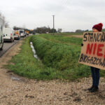 14.11.2019. Sielec Biskupi. Protest przeciwko planom budowy biogazowni / Marta Gajda / Radio Kielce
