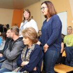 19.11.2019. Złota. Protest ws. reorganizacji szkół podstawowych w Miernowie i Chrobrzu / Marta Gajda / Radio Kielce