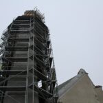 25.11.2019. Busko-Zdrój. Budowa dzwonnicy przy kościele św. Brata Alberta / Marta Gajda / Radio Kielce