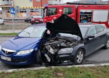 13.11.2019. Kielce. Wypadek na skrzyżowaniu ulic Wrzosowej ze Świerkową / Jarosław Kruk / słuchacz Radia Kielce