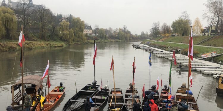 10.11.2019 Sandomierz. Rejs Niepodległości / Grażyna-Szlęzak-Wójcik / Radio Kielce