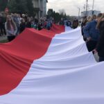 11.11.2019 Koprzywnica. Obchody Święta Niepodległości. Masz z wielką biało-czerwoną flagą / Grażyna Szlęzak-Wójcik / Radio Kielce