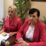 13.11.2019 Sandomierz. Podpisanie porozumienia kończącego spór  zbiorowy związków zawodowych z dyrekcją Szpitala Specjalistycznego. Na zdjęciu (od lewej): Krystyna Rzeszowiak - przewodnicząca Związku Zawodowego Pielęgniarek i Położnych w sandomierskim szpitalu oraz Anna Glibowska - przewodnicząca związku zawodowego NSZZ Solidarność w sandomierskim szpitalu / Grażyna Szlęzak-Wójcik / Radio Kielce