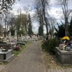 03.11.2019 Sandomierz. Zabytkowe nagrobki na Cmentarzu Katedralnym w Sandomierzu / Grażyna Szlęzak-Wójcik / Radio Kielce