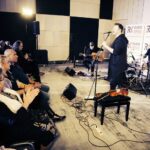 30.11.2019 Radio Kielce. Studio GRAM. Koncert zespołu Mafia w składzie: Michał Ostrowski - śpiew i skrzypce, Tomasz Joseph Bracichowicz - instrumenty klawiszowe, Paweł Poros - gitara, Paweł Lesiak - gitara basowa i Michał Stachurski - perkusja / Jarosław Kubalski / Radio Kielce