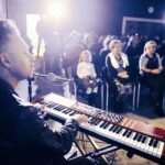 30.11.2019 Radio Kielce. Studio GRAM. Koncert zespołu Mafia. Tomasz Joseph Bracichowicz / Jarosław Kubalski / Radio Kielce