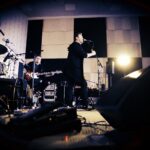 30.11.2019 Radio Kielce. Studio GRAM. Koncert zespołu Mafia w składzie: Michał Ostrowski - śpiew i skrzypce, Tomasz Joseph Bracichowicz - instrumenty klawiszowe, Paweł Poros - gitara, Paweł Lesiak - gitara basowa i Michał Stachurski - perkusja / Jarosław Kubalski / Radio Kielce