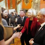 08.11.2019 Kielce. WDK. XX Gala Wręczenia Nagród i Wyróżnień „Talenty Świętokrzyskie”. Nagrody wręczają Andrzej Pruś - przewodniczący sejmiku, Renata Janik - wicemarszałek i Kazimierz Mądzik - kurator oświaty / Jarosław Kubalski / Radio Kielce