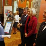 08.11.2019 Kielce. WDK. XX Gala Wręczenia Nagród i Wyróżnień „Talenty Świętokrzyskie”. Nagrody wręczają Andrzej Pruś - przewodniczący sejmiku, Renata Janik - wicemarszałek i Kazimierz Mądzik - kurator oświaty / Jarosław Kubalski / Radio Kielce