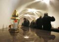 Podziemia kieleckiej katedry otwarte dla zwiedzających - Radio Kielce 02.11.2019 Kielce. Dzień Zaduszny. Otwarcie krypty w której są pochowani kieleccy biskupi / Jarosław Kubalski / Radio Kielce