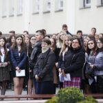 08.11.2019 Kielce. VII LO im. J. Piłsudskiego. Odsłonięcie muralu przedstawiającego Marszałka Józefa Piłsudskiego / Jarosław Kubalski / Radio Kielce