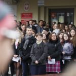 08.11.2019 Kielce. VII LO im. J. Piłsudskiego. Odsłonięcie muralu przedstawiającego Marszałka Józefa Piłsudskiego / Jarosław Kubalski / Radio Kielce