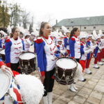 11.11.2019 Kielce. Święto Niepodległości. Wspólne śpiewanie hymnu przed Muzeum Narodowym / Jarosław Kubalski / Radio Kielce