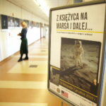13.11.2019 Kielce. WBK. Wystawa zdjęć NASA  z misji Apollo na Księżyc / Jarosław Kubalski / Radio Kielce