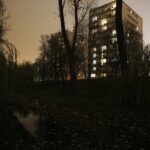 15.11.2019 Kielce. Ścieżki wzdłuż Silnicy pomiędzy ulicami IX Wieków Kielc a Jesionową nocą / Jarosław Kubalski / Radio Kielce