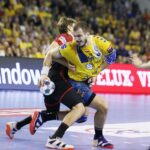 16.11.2019 Kielce. Piłka Ręczna Liga Mistrzów. Mecz PGE Vive Kielce - Vardar Skopje. Arciom Karalok / Jarosław Kubalski / Radio Kielce