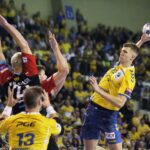 16.11.2019 Kielce. Piłka Ręczna Liga Mistrzów. Mecz PGE Vive Kielce - Vardar Skopje. Uladzislau Kulesh / Jarosław Kubalski / Radio Kielce