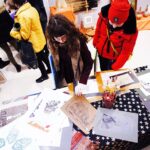 30.11.2019 Kielce. Liceum Sztuk Plastycznych. Mikołajkowa giełda prac / Jarosław Kubalski / Radio Kielce