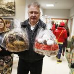 30.11.2019 Kielce. Liceum Sztuk Plastycznych. Mikołajkowa giełda prac / Jarosław Kubalski / Radio Kielce