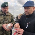 11.11.2019 Sandomierz. Zacieranie dawnych granic dwóch zaborów. Na zdjęciu Michał Jopek - dowódca Związku Strzeleckiego w Sandomierzu  i radny Marcin Swierkula / Grażyna Szlęzak-Wójcik / Radio Kielce