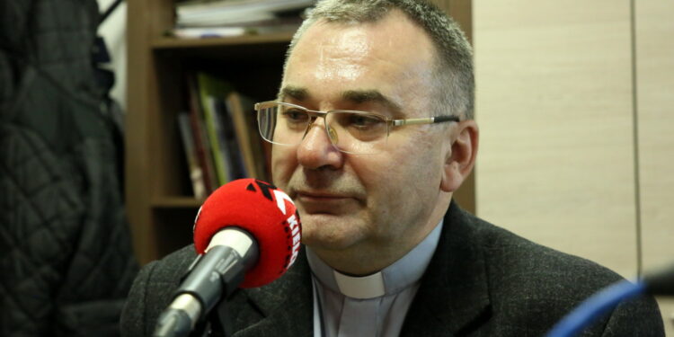 Ks. Bogusław Pitucha - dyrektor Caritas Diecezji Sandomierskiej / Marzena Mąkosa / Radio Kielce