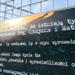 02.11.2019. Ostrowiec Świętokrzyski. Wystawa o Łukaszu Cieplińskim / Picasa