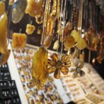 24.11.2019. Kielce. Giełda Minerałów, Skamieniałości i Wyrobów Jubilerskich / Wiktor Taszłow / Radio Kielce