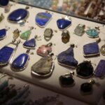 24.11.2019. Kielce. Giełda Minerałów, Skamieniałości i Wyrobów Jubilerskich / Wiktor Taszłow / Radio Kielce