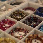 24.11.2019. Kielce. Giełda Minerałów, Skamieniałości i Wyrobów Jubilerskich / Wiktor Taszłow / Radio Kielce