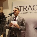 Kielce. 26.11.2019. Wystawa czasowa "Strach" w Dawnym Pałacu Biskupów Krakowskich w Kielcach. Przemawia Robert Kotowski - dyrektor Muzeum Narodowego w Kielcach / Wiktor Taszłow / Radio Kielce