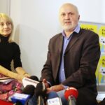 Kielce. 27.11.2019. Konferencja prasowa na temat nowej wystawy w Muzeum Zabawek i Zabawy. Na zdjęciu (od lewej): Katarzyna Hodurek-Kiek - kurator wystawy, Maciej Obara - dyrektor Muzeum Zabawek i Zabawy / Wiktor Taszłow / Radio Kielce