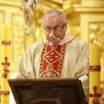 Kielce. 28.11.2019. Obchody 30-lecia kieleckiej Caritas. Msza święta. Na zdjęciu: ks. Stanisław Słowik / Wiktor Taszłow / Radio Kielce