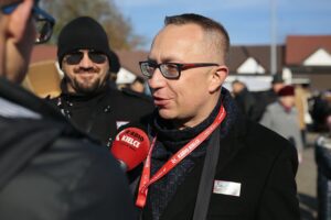 01.11.2019 Kielce. Kwesta na Cmentarzu Starym. Artur Gierada / Wiktor Taszłow / Radio Kielce