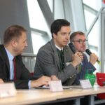 Kielce. 29.11.2019. Międzynarodowa konferencja dotycząca kreowania marki turystycznej. Na zdjęciu (od lewej): Jacek Janowski – dyrektor departamentu promocji turystyki krajowej, Thomas Brandner – dyrektor organizacji turystycznej Styria Południowa i Zachodnia, Roland Kulig – tłumacz, ekspert w dziedzinie współpracy ponadregionalnej / Wiktor Taszłow / Radio Kielce