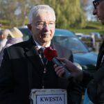 01.11.2019 Kielce. Kwesta na Cmentarzu Starym. Na zdjęciu: Krzysztof Lipiec - poseł / Wiktor Taszłow / Radio Kielce